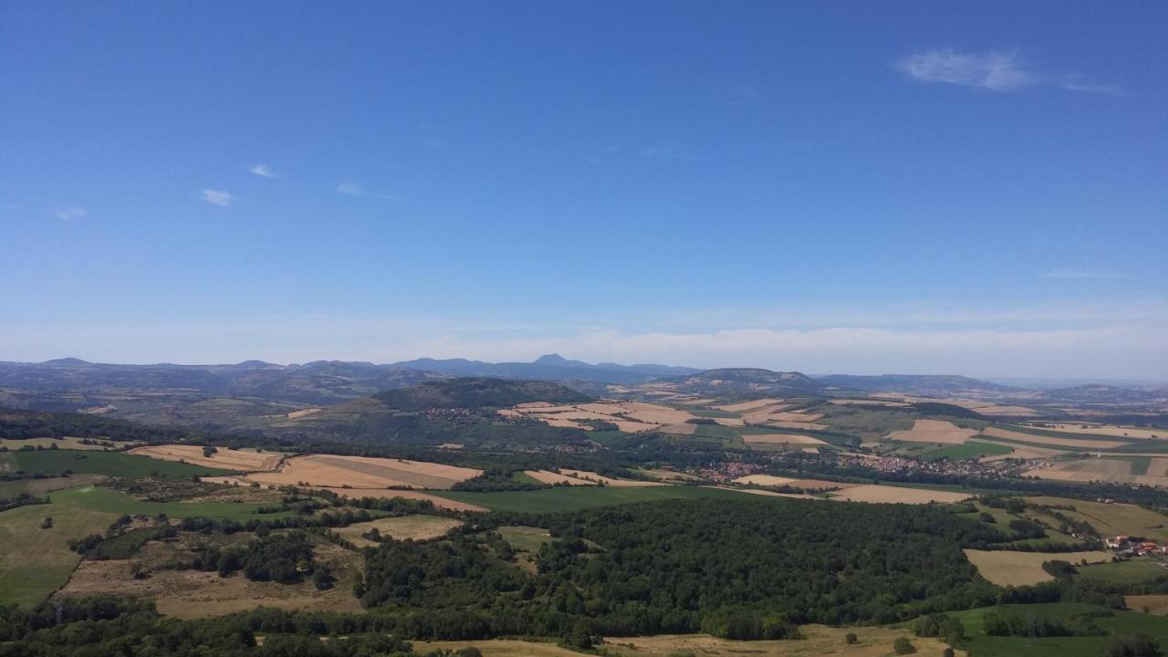 L'Insolite Du Pic D'Ysson Vodable Bagian luar foto